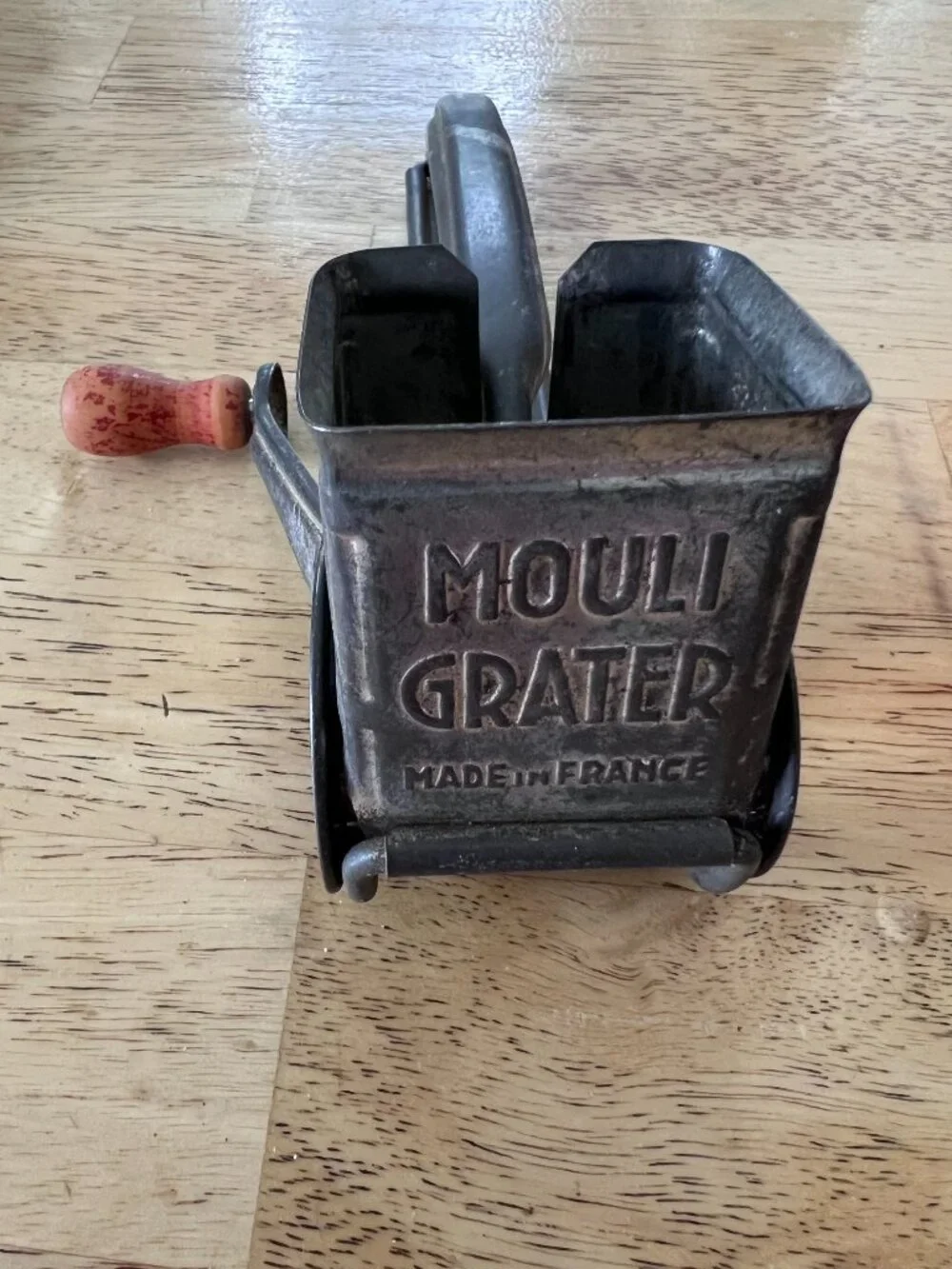 MOULI Grater antique rotary hand-crank grater for cheese, nuts, chocolate 1940's